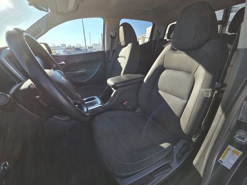 Used 2020 Chevrolet Colorado LT w/ LT Convenience Package image 14