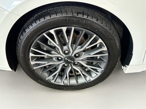 Used 2024 Kia Forte GT-Line w/ GT-Line Premium Package FWD image 32