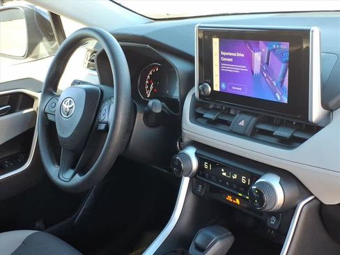Used 2024 Toyota RAV4 XLE image 19