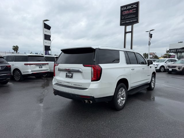 Used 2024 GMC Yukon XL Denali AWD/4WD image 5