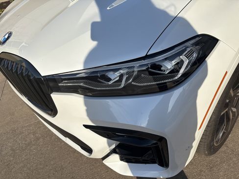 Used 2022 BMW X7 xDrive40i w/ M Sport Package image 6