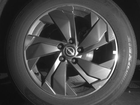 Used 2025 Nissan Rogue SV FWD image 14
