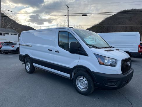 New 2026 Ford Transit 250 Low Roof RWD image 2