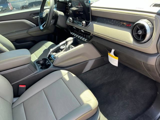 New 2026 Chevrolet Colorado ZR2 w/ Technology Package AWD/4WD image 27