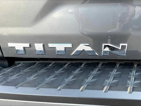 Used 2024 Nissan Titan SV w/ Accessory Utility Package image 17