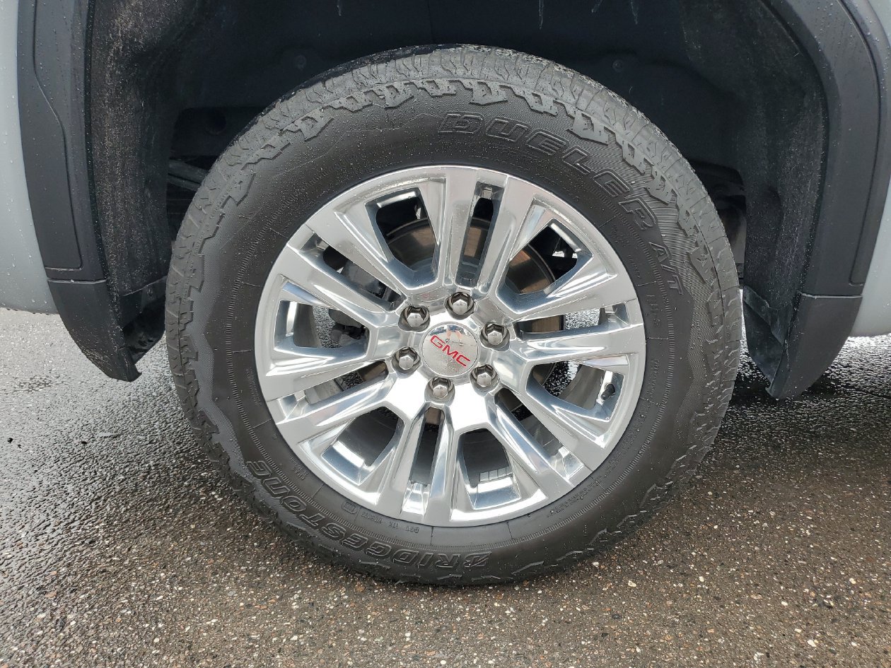 Used 2025 GMC Sierra 1500 Denali w/ Technology Package AWD/4WD image 5