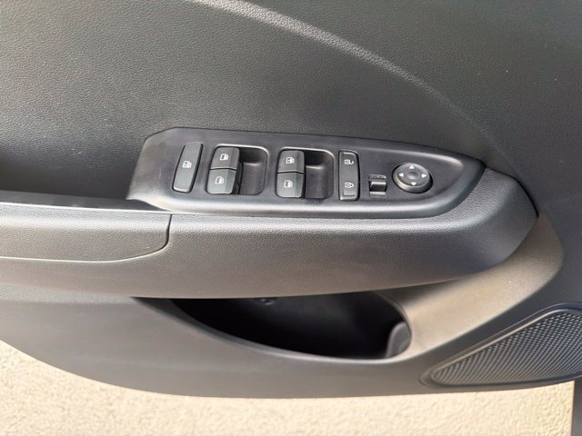 Used 2023 Hyundai Venue SE w/ Cargo Package FWD image 15