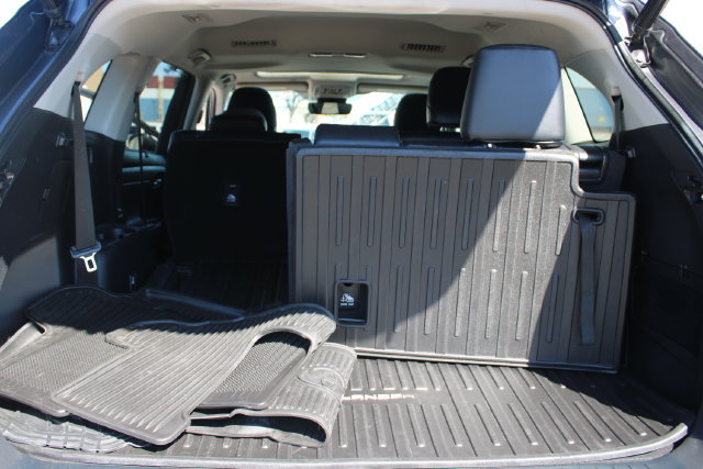 Used 2022 Toyota Highlander XLE FWD image 38