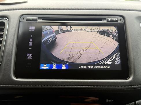 Used 2018 Honda HR-V EX-L image 42