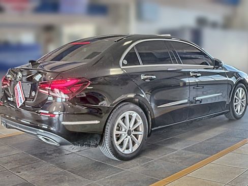 Used 2019 Mercedes-Benz A 220 image 2