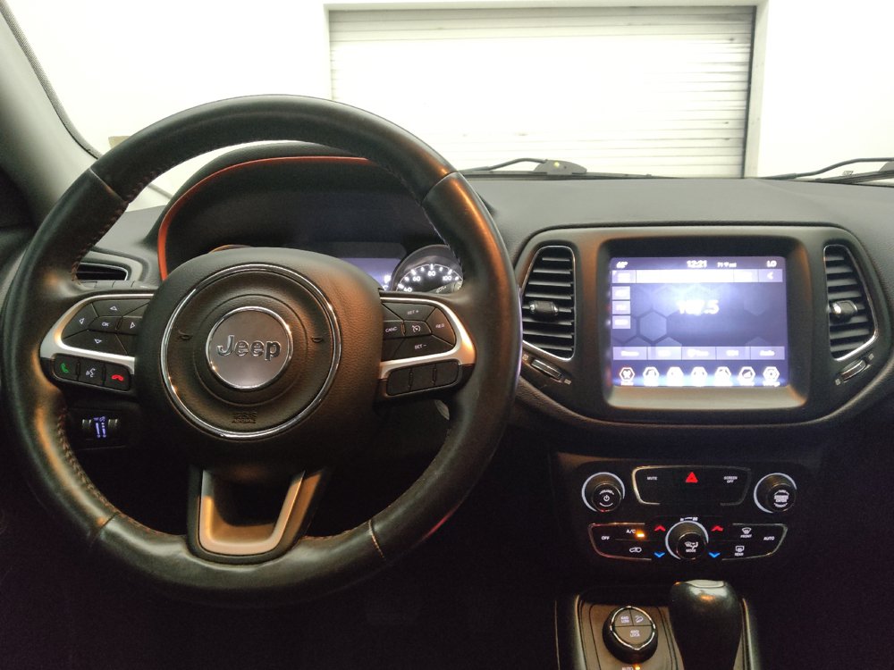 Used 2017 Jeep Compass Trailhawk w/ Leather Interior Group AWD/4WD image 22