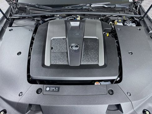 Used 2022 Lexus LS 500 F Sport image 40