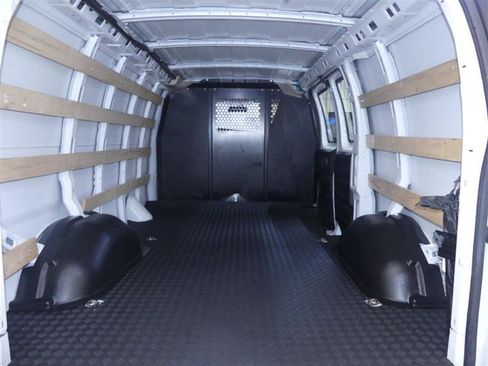 Used 2024 Chevrolet Express 2500 w/ Driver Convenience Package RWD image 5