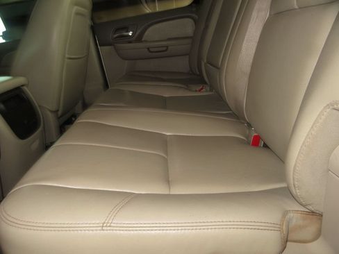 Used 2010 GMC Sierra 2500 SLT w/ SLT Convenience Package AWD/4WD image 25