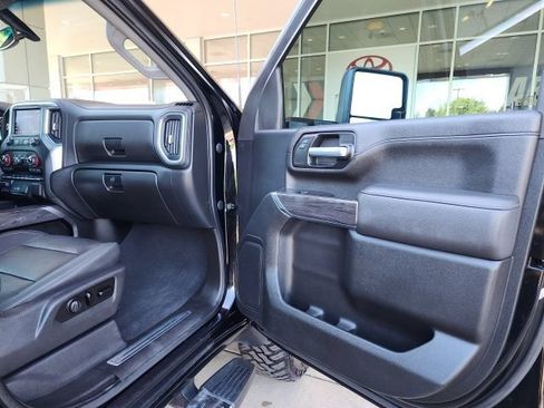 Used 2021 Chevrolet Silverado 3500 LTZ w/ LTZ Convenience Package AWD/4WD image 26