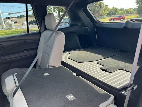 Used 2023 Honda Passport EX-L image 29