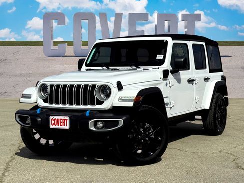 Used 2024 Jeep Wrangler Unlimited Sahara image 1