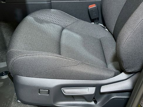 New 2026 Toyota 4Runner SR5 AWD/4WD image 16