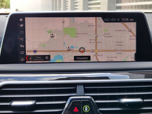 Used 2019 BMW 750i w/ M Sport Package RWD image 16