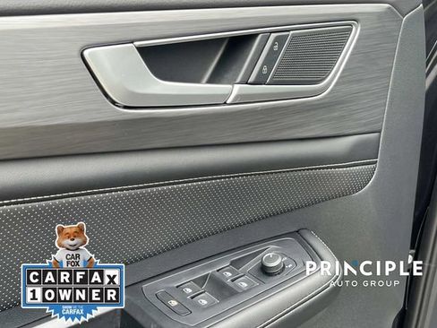 Certified 2024 Volkswagen Atlas Cross Sport SE FWD image 13