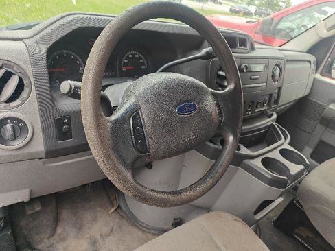 Used 2013 Ford E-250 and Econoline 250 E-250 w/ PWR Group image 7