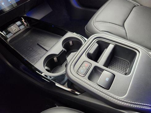 New 2026 Ford Mustang Mach-E Premium image 25