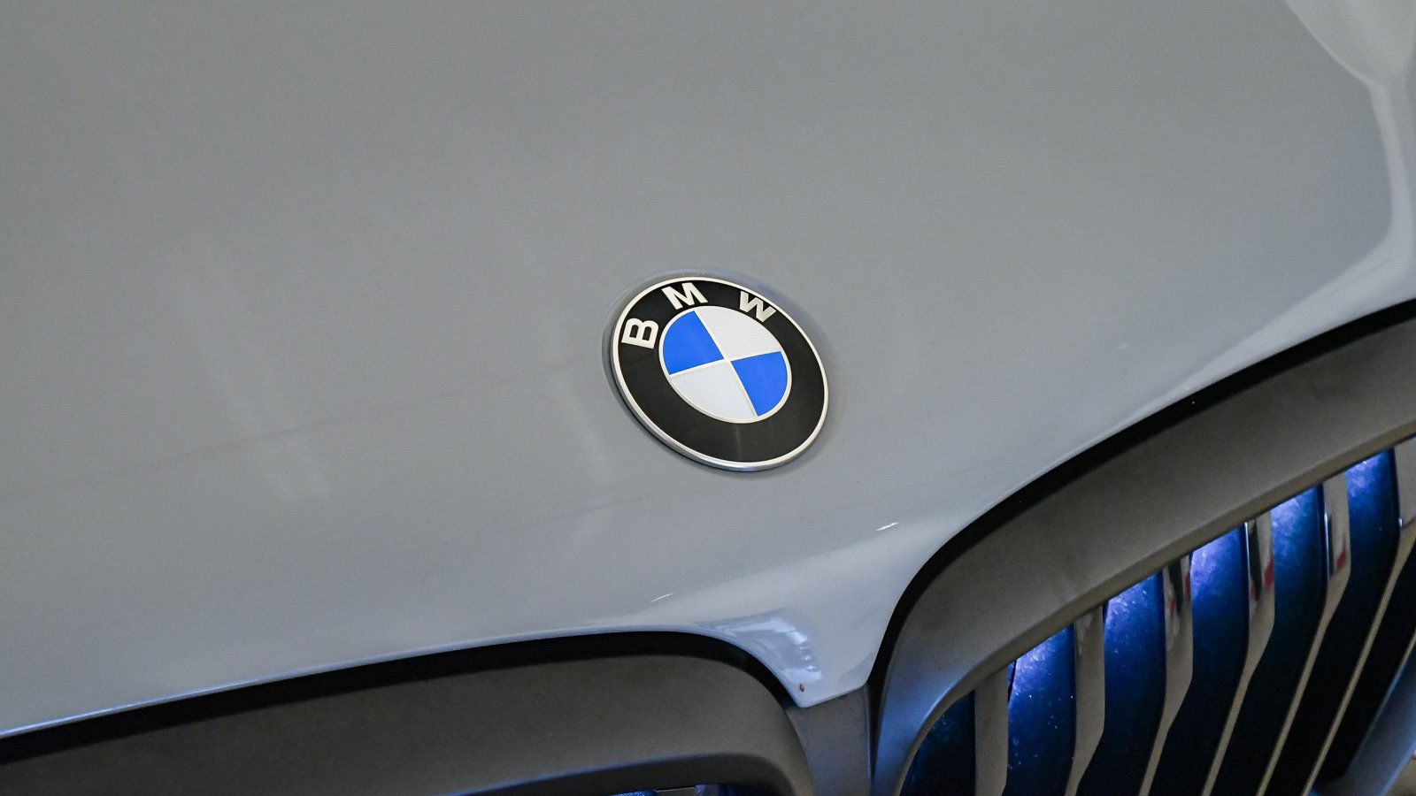 Used 2026 BMW X5 xDrive40i w/ M Sport Package AWD/4WD image 8