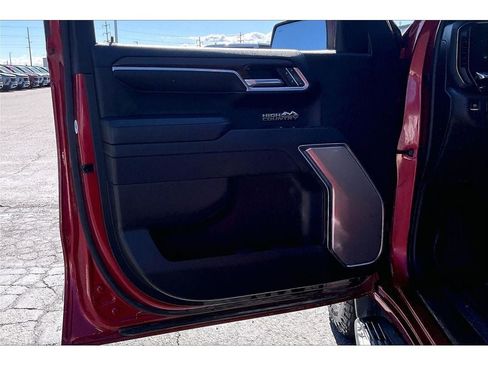 Used 2025 Chevrolet Silverado 1500 High Country w/ Technology Package AWD/4WD image 22