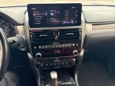 Used 2022 Lexus GX 460 Premium w/ Accessory Package image 19