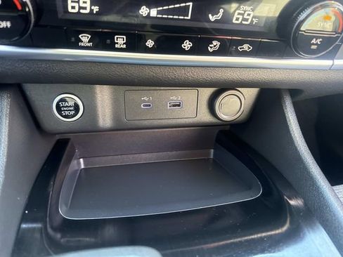 Used 2023 Nissan Rogue SV image 25