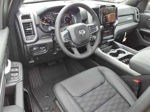 New 2026 RAM 1500 Big Horn AWD/4WD image 19