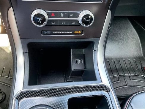 Used 2021 Ford Edge ST-Line FWD image 28