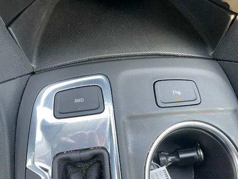 Used 2024 Chevrolet Equinox LT AWD/4WD image 14