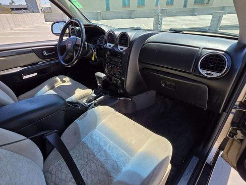 Used 2006 GMC Envoy XL SLE w/ Sle Preferred Equipment Group image 11