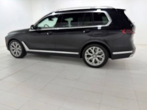 Used 2024 BMW X7 xDrive40i w/ Executive Package AWD/4WD image 2