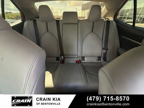 Used 2022 Toyota Camry SE FWD image 29