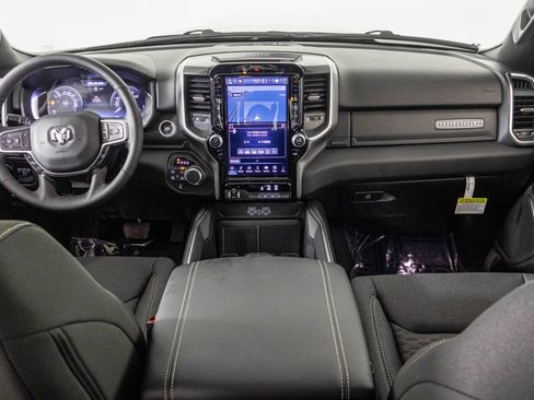 New 2026 RAM 1500 4x4 Crew Cab image 25