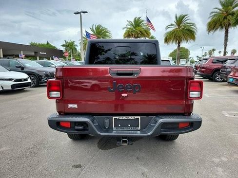 Used 2021 Jeep Gladiator Sport AWD/4WD image 6