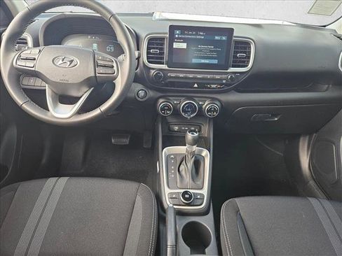 New 2026 Hyundai Venue SEL FWD image 13