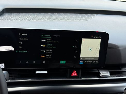 New 2026 Kia Carnival FWD image 44