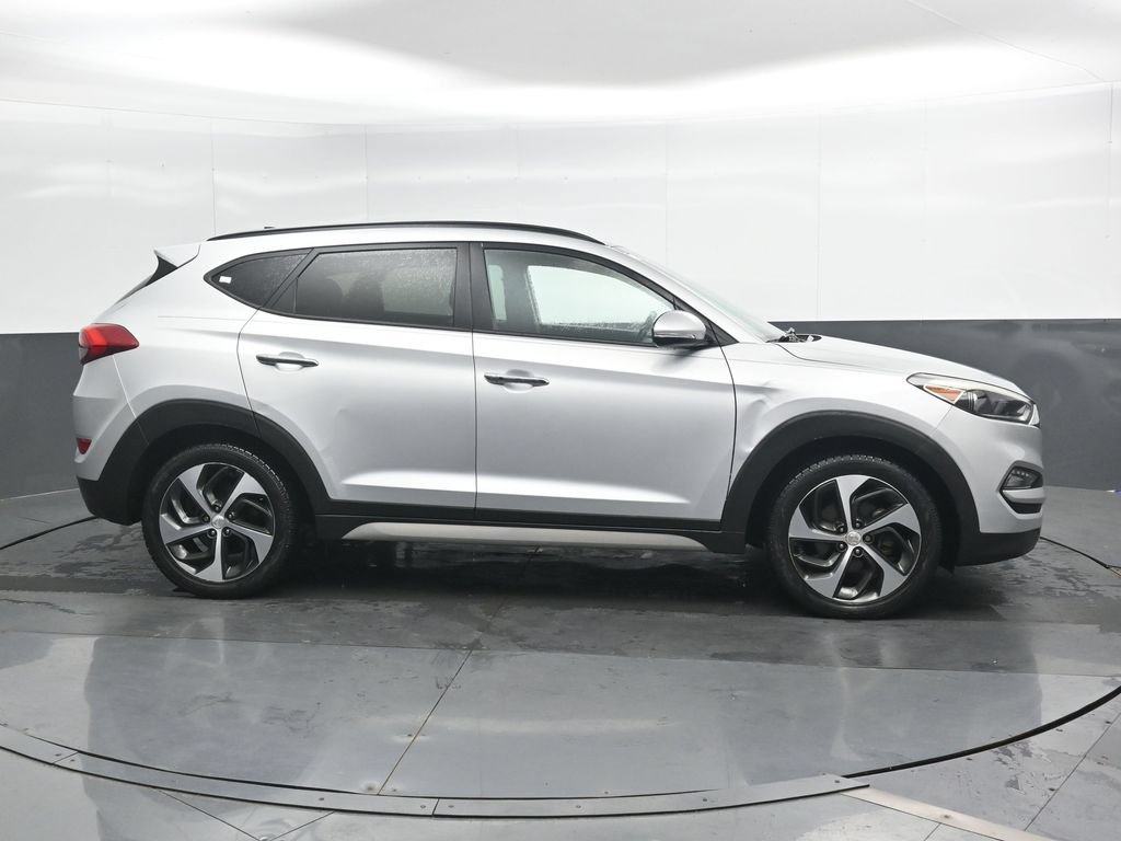 Used 2017 Hyundai Tucson Limited w/ Limited Ultimate Package 03 AWD/4WD image 4