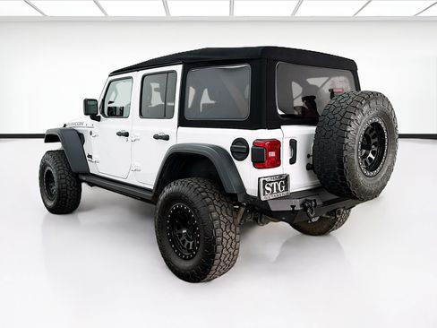 Used 2020 Jeep Wrangler Unlimited Rubicon AWD/4WD image 6