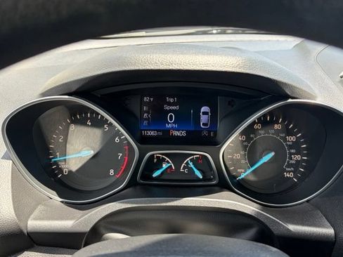 Used 2017 Ford Escape SE w/ Equipment Group 201A FWD image 18