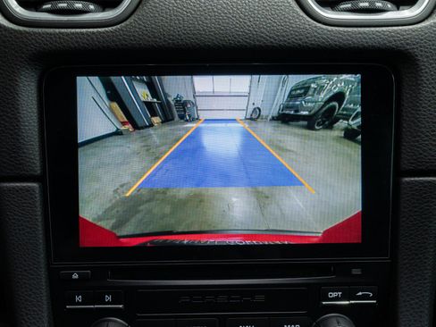 Used 2020 Porsche 718 Cayman GT4 RWD image 39