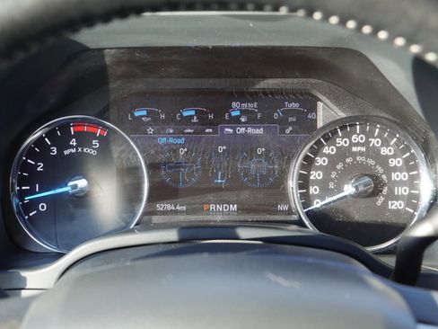 Certified 2022 Ford F350 Lariat w/ Lariat Ultimate Package image 8