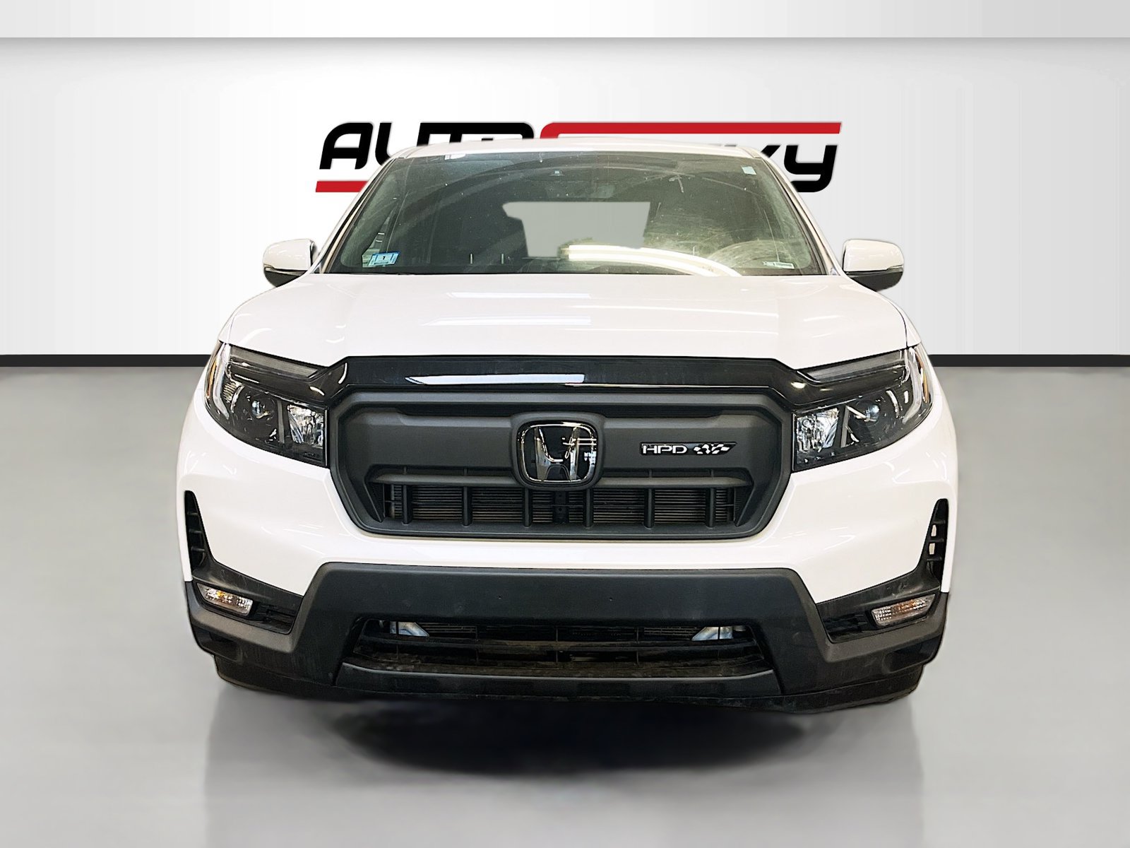 Used 2023 Honda Passport EX-L image 2
