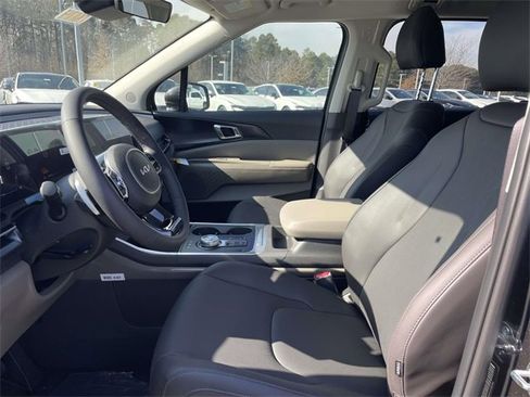 New 2026 Kia Carnival LXS image 3