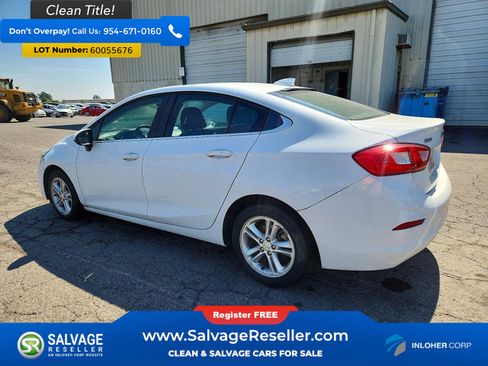Used 2018 Chevrolet Cruze LT w/ Convenience Package FWD image 3
