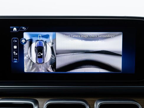 Used 2025 Mercedes-Benz GLS 63 AMG 4MATIC image 22