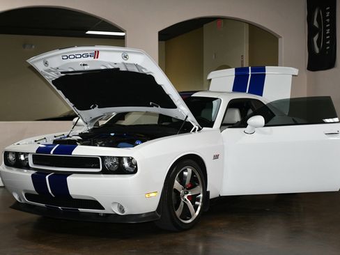 Used 2011 Dodge Challenger SRT8 w/ SRT Option Group II image 90